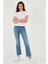 Pamuklu Slim Fit Bisiklet Yaka Minimal Işleme Detaylı T Shirt Bayan T Shirt 5866398 6