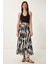Desenli Poplin Midi Dokuma Etek Siyah Beyaz LCR0079 3