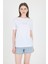 Beyaz Yazı Kabartmalı Relaxed Fit Tişört 25224 1