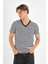 Alexandergardı V Yaka Çizgili T-Shirt 3