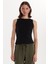 Kadın Modal Kumaş Slim Fit Dar Kesim Bisiklet Yaka Düz Basic Siyah Bluz 4