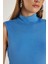 Kadın Regular Fit Klasik Kesim Viskon Kumaş Balıkçı Yaka Sıfır Kol Mavi Bluz 3