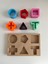 Montessori Renkli Şekiller Geçirme Oyunu 4