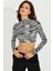 Kadın Beyaz-Siyah Sırtı Açık Zebra Desenli Crop Bluz LPP1232 2