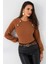 Kadın Camel Düğme Aksesuarlı Kaşkorse Bluz EY2946 5
