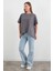 Yazı ve Fiyonk Nakışlı Oversize Tişört 3