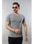 Erkek %100 Pamuk Slim Fit Dar Kesim V Yaka Basic Tişört 1