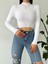 Kadın Uzun Kollu Yumuşak Dokulu Esnek Triko Crop Body 3