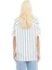 Spectate Top - V Yaka, Monogramlı, Oversized ve Kontrast Detaylar ile Rahat Tasarım 2