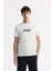 Erkek Beyaz Bisiklet Yaka Hareketli Hologram Baskılı Shoft Touch T-Shirt A51Y1031 1