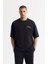 Erkek Siyah Bisiklet Yaka Oversize Göğsü Baskı Detaylı 2'İplik T-Shirt A51Y1095 1