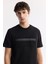 Erkek Siyah Bisiklet Yaka Flexi & Gofre Baskı Detaylı İnterlok T-Shirt A51Y1002 2
