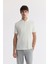 Erkek Beyaz Regular Fit Fermuarlı Polo Yaka Jakarlı T-Shirt A51Y1059 1