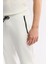 Erkek Beyaz Beli Lastikli Bağcıklı Yandan Fermuarlı Cepli İnterlok Jogger B003400 5