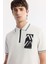 Erkek Beyaz Regular Fit Fermuarlı Polo Yaka Önü Enjeksiyon Baskılı T-shirt A51y1167 2