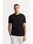 Erkek Siyah Bisiklet Yaka Sırt Ve Göğsü Logo Baskılı T-shirt B001040 1