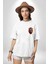 Pop Art Aslan Cesaret Temalı Beyaz Oversize Kadın Erkek Ön Minimal Baskılı Tişört 5