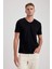 Slim Fit Dar Kesim V Yaka Pamuklu Kısa Kollu Tişört 4