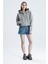 Gri Essentials Fit Kadın Zip Hoodie %100 Pamuk Kapüşonlu Düşük Omuzlu Fermuarlı Kanguru Cepli 3