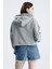Gri Essentials Fit Kadın Zip Hoodie %100 Pamuk Kapüşonlu Düşük Omuzlu Fermuarlı Kanguru Cepli 5