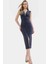 Rahat ve Şık Bodycon Midi Elbise Örme Kumaş V Yaka Büzgü Detaylar 120 cm Boy 1