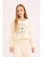 Kız Çocuk 2'li Takım Baskılı Sweatshirt Beli Paçası Lastikli Eşofman Altı D9886A825SP 7
