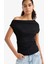 Slim Fit Dar Kesim Tek Omuzlu Kısa Kollu Tişört F8202AX25AU 1