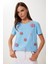 Çiçek Aksesuarlı Pamuklu Esnek Örme T-Shirt 3