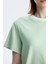Yeşil Regular Fit Basic Kadın T-Shirt %100 Pamuk Yırtmaçlı Kısa Kol Bisiklet Yaka Düz Renk 2