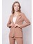 Kadın Yakalı Cep Kapaklı Tek Düğme Hafif Lirkalı Kumaş Blazer Ofis Ceket(Pantolon Kodu Jument 40082)-CAMEL 3