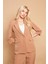 Yakalı Tek Düğmeli Kapri Kollu Kolu Yırtmaçlı Hafif Likralı Kumaş Blazer Ofis Ceket-Camel 3