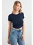 Basic Yanları Stoperli Crop Tişört 4