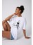 Kürek Çeken Kadın Baskılı Oversize Pamuklu Beyaz Unisex T-Shirt 1