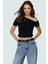 Asimetrik Yaka Basic Crop Bluz Örme Pamuklu Kumaş Yazlık Günlük Kombin Trend Tasarım 3
