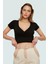 Kısa Kollu Crop Bluz V Yaka Fitted Kalıp Viskoz Kumaş Uzun Ömürlü Dayanıklı Malzeme 2