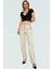 Viskon Süprem Fitted V Yaka Kısa Kollu Crop Bluz Seçkin Malzeme Rahat Kullanım 2