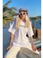 Kadın Beyaz Minimalist Baskılı Oversize T-Shirt 1