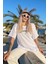 Kadın Beyaz Minimalist Baskılı Oversize T-Shirt 3