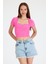 Pembe Kare Yaka V Kesim Detaylı Crop Bluz 10432 1