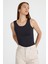 Siyah Slim Fit Kolsuz Basic Atlet 9194M 2