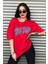 Boston Baskılı Kırmızı Oversize Kadın T-Shirt 2