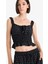 Slim Fit Dar Kesim Kare Yaka Puantiyeli Askılı Bluz F9403AX25SM 6