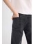 Erkek Çocuk Loose Fit Düz Paça Cepli Basic Düz Jean Pantolon C3698A824WN 6