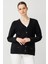 Kadın V Yaka Sahte Cepli Düğmeli Hırka Siyah 2