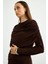 Kahverengi Omuz Detaylı Drape Elbise 8