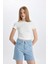 Yüksek Bel Paça Ucu Kesik Jean Şort 3