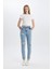 Lina Lina Mom Fit Yırtık Detaylı Yüksek Bel Bilek Boy Jean Yıkamalı Pantolon C2384AX24SM 2