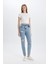 Lina Lina Mom Fit Yırtık Detaylı Yüksek Bel Bilek Boy Jean Yıkamalı Pantolon C2384AX24SM 3