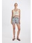 Mom Fit Yüksek Bel Kesik Uçlu Paça Jean Şort B7684AX24HS 2