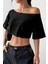 Kadın Siyah Kayık Yaka Oversize Crop T-Shirt 3